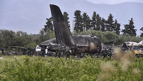 阿爾及利亞一軍機墜毀257人死亡 為該國史上最慘重空難