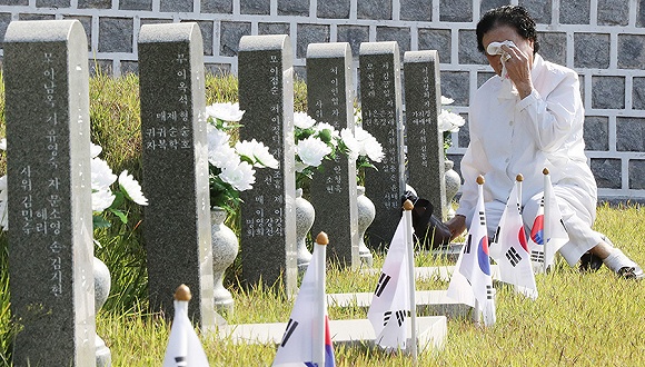韓國將成立518運動真相調查團 文在寅：徹查軍人性犯罪