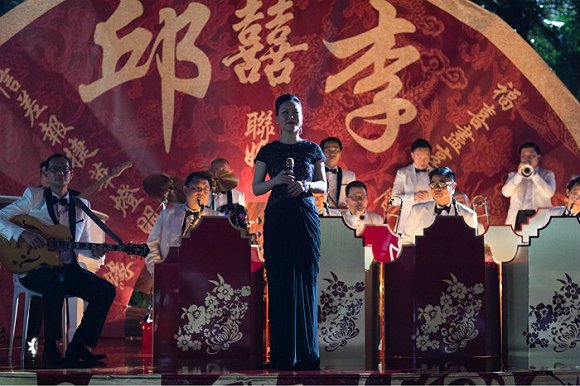 《摘金奇緣》這道「左宗棠雞」 離美國亞裔的《黑豹》還有多遠？