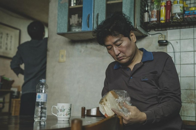 【個人意見】《寄生蟲》：一篇符號滿溢的社會學檄文