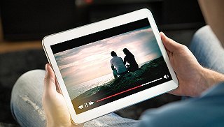 一年發力,抖音、快手、B站綜藝成色幾何?